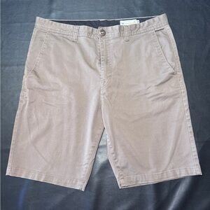 Volcom Men's Classic Tan / Brown Shorts Size 36